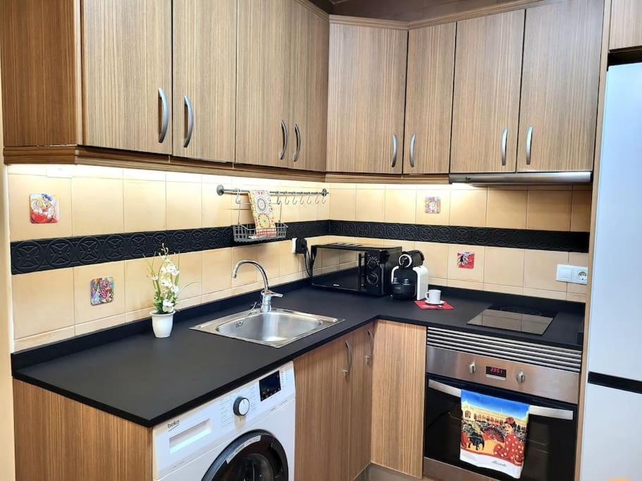 Flamenco, Apartamento Exclusivo De Dos Habitaciones En El Pleno Del Casco Antiguo, Alicante, Playa, Centro Historico, Rambla 외부 사진